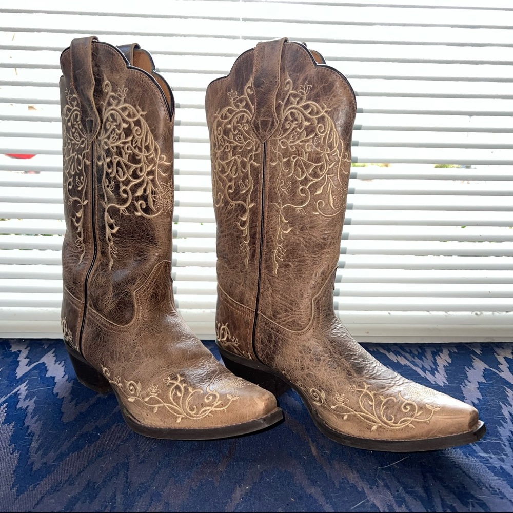 Dan Post Laredo embroidered cowgirl boots